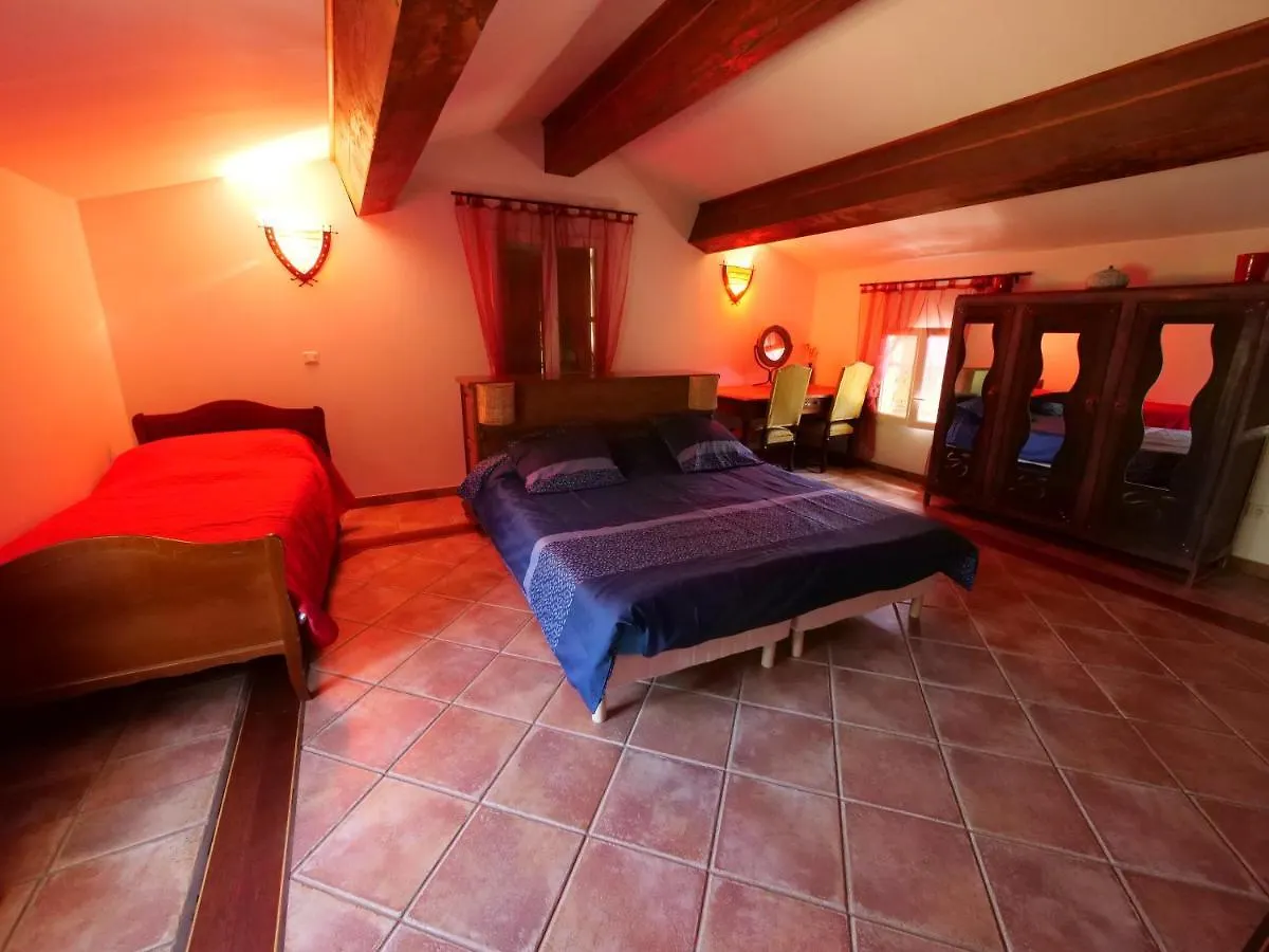 Villa Campagne Saint Maurinet à Montmeyan 0*,  France